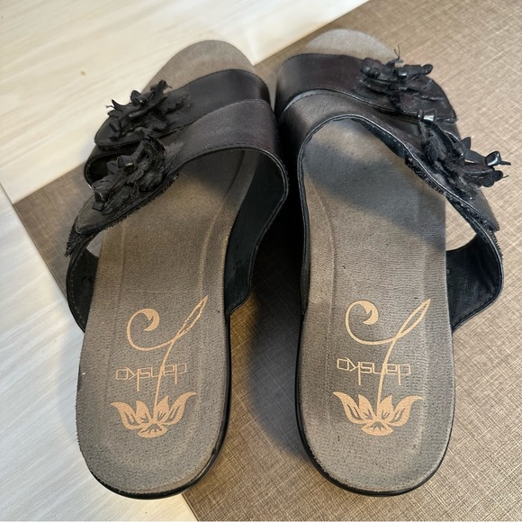 Dansko Donna Sandals 39 8.5-9 Leather Strappy Mule Clog - Picture 7 of 13